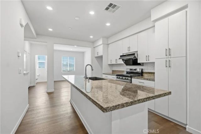 684 Panorama Ln, La Puente, CA 91744