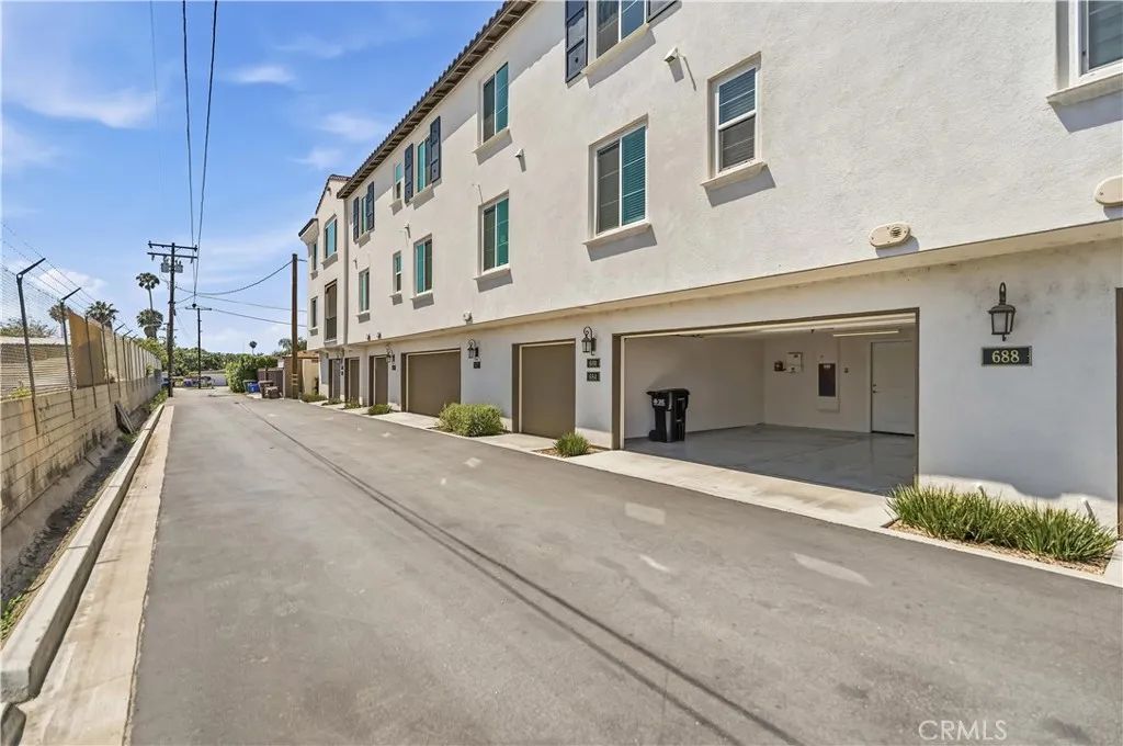 684 Panorama Ln, La Puente, CA 91744