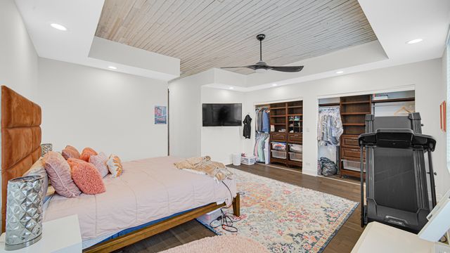 6511 S Evans Avenue, Chicago, IL 60637