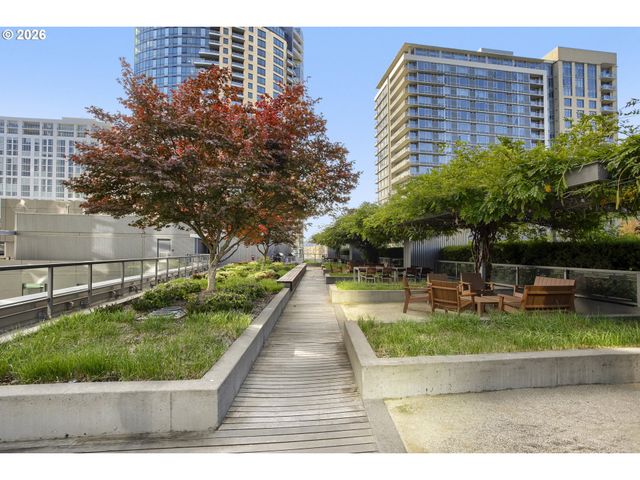 3601 S RIVER Pkwy 2202, Portland, OR 97239