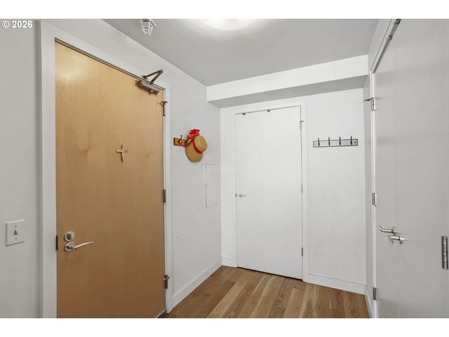 3601 S RIVER Pkwy 2202, Portland, OR 97239