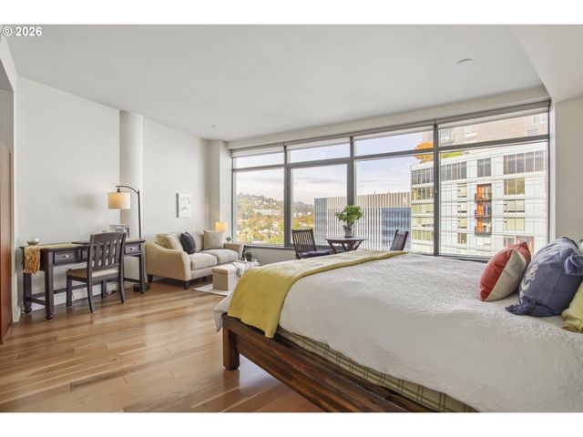 3601 S RIVER Pkwy 2202, Portland, OR 97239