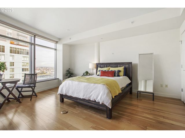 3601 S RIVER Pkwy 2202, Portland, OR 97239