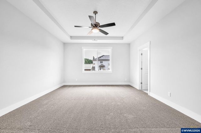 781 Riley Dr, Silverton, OR 97381