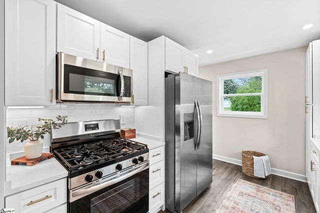 924 Mcabee Road, Spartanburg, SC 29306