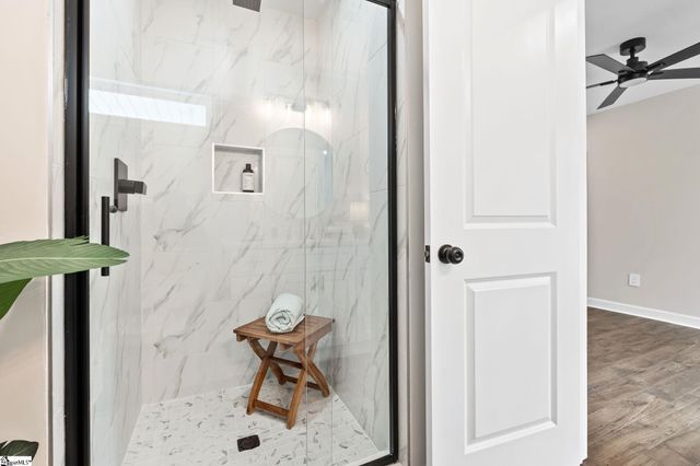 924 Mcabee Road, Spartanburg, SC 29306