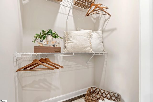 924 Mcabee Road, Spartanburg, SC 29306