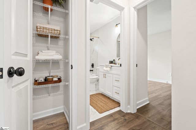 924 Mcabee Road, Spartanburg, SC 29306