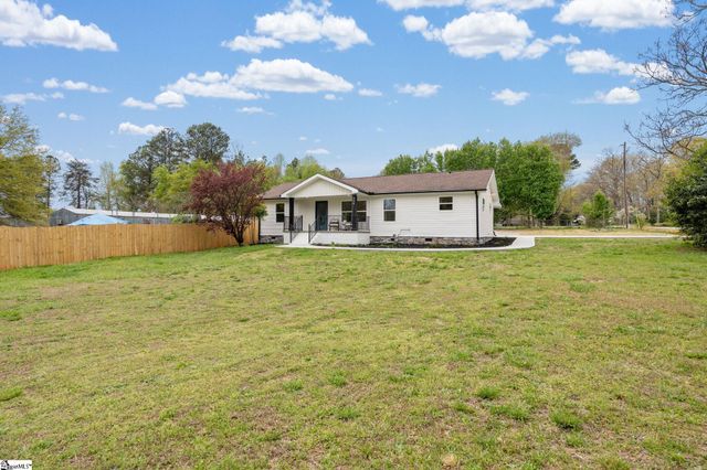 924 Mcabee Road, Spartanburg, SC 29306