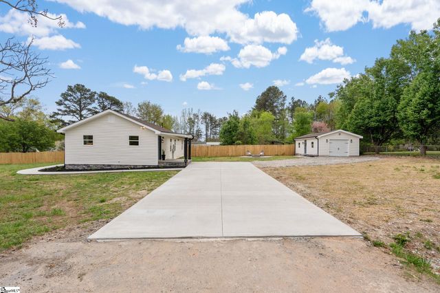 924 Mcabee Road, Spartanburg, SC 29306