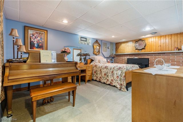11385 William Penn Avenue NE, Hartville, OH 44632