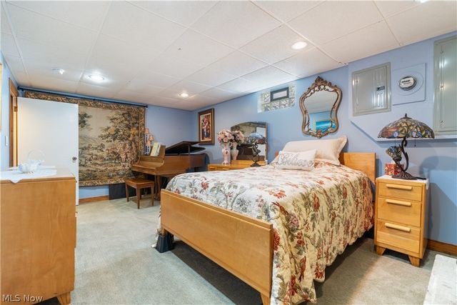 11385 William Penn Avenue NE, Hartville, OH 44632