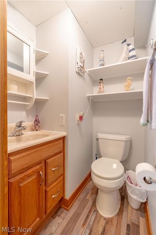 11385 William Penn Avenue NE, Hartville, OH 44632