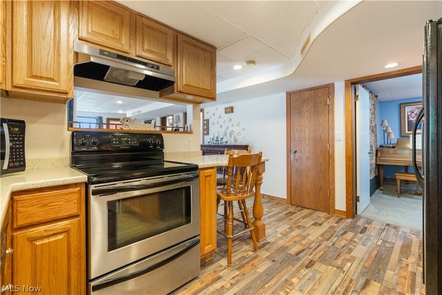 11385 William Penn Avenue NE, Hartville, OH 44632