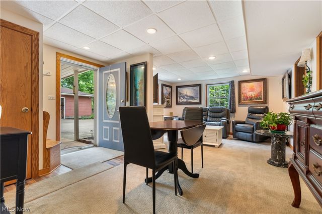 11385 William Penn Avenue NE, Hartville, OH 44632