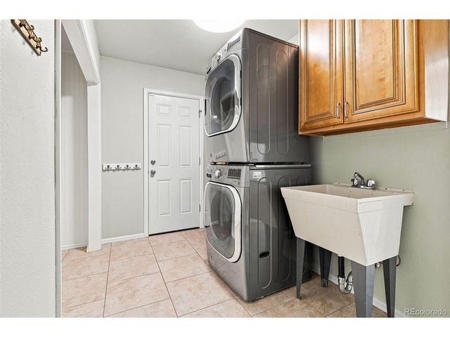 9288 S Canyon Wren Ct, Highlands Ranch, CO 80126