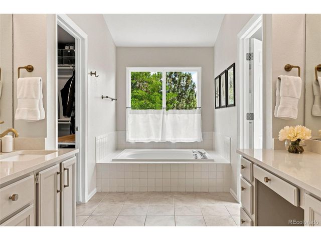 9288 S Canyon Wren Ct, Highlands Ranch, CO 80126