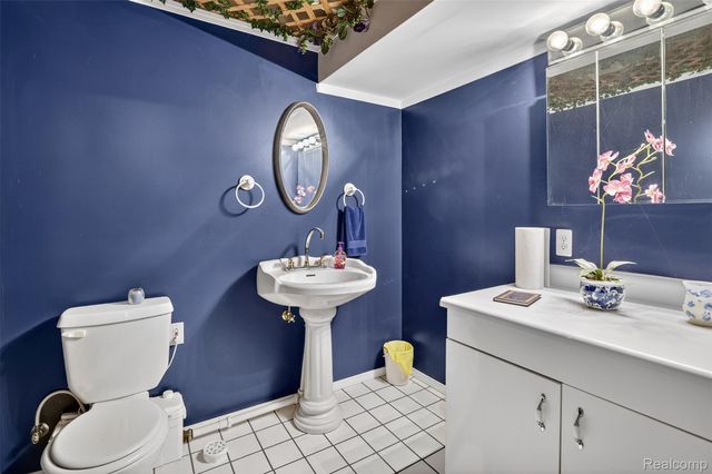 1449 Coutant Street, Flushing, MI 48433