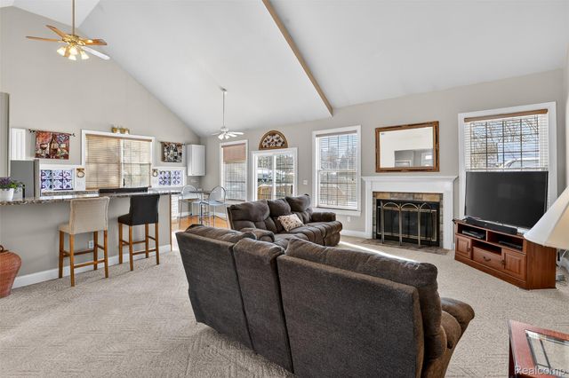 1449 Coutant Street, Flushing, MI 48433