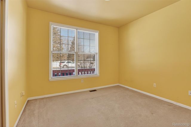 1449 Coutant Street, Flushing, MI 48433