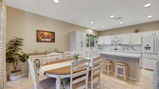 5465 Finestra Street, Pahrump, NV 89061