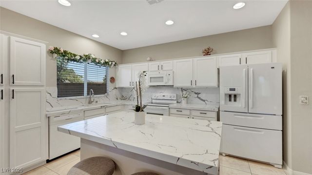 5465 Finestra Street, Pahrump, NV 89061