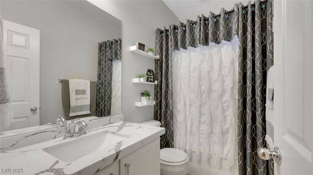 5465 Finestra Street, Pahrump, NV 89061