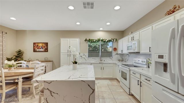 5465 Finestra Street, Pahrump, NV 89061