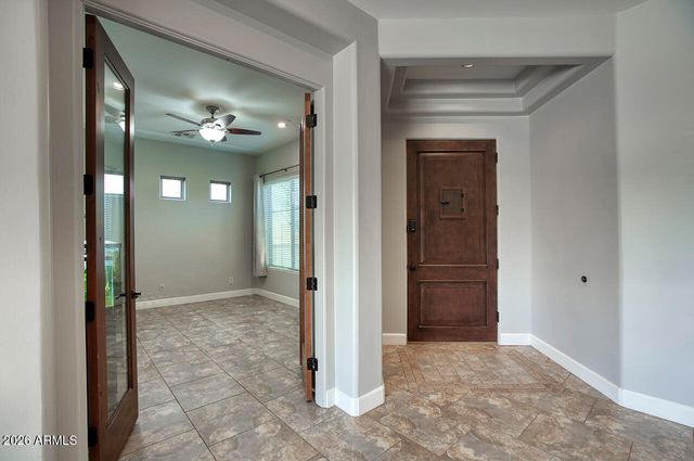 9909 S 6TH Place, Phoenix, AZ 85042
