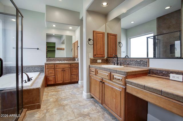 9909 S 6TH Place, Phoenix, AZ 85042