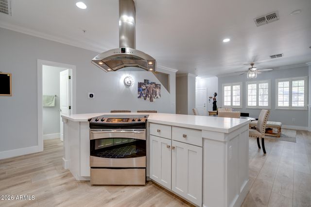 10757 N 74TH Street 1033, Scottsdale, AZ 85260