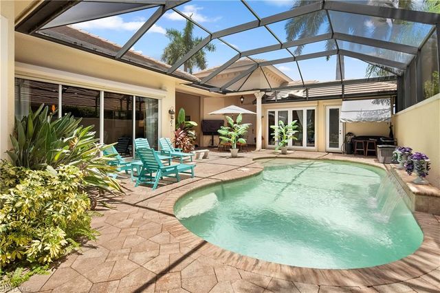 5038 Rustic Oaks CIR, Naples, FL 34105