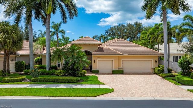 5038 Rustic Oaks CIR, Naples, FL 34105