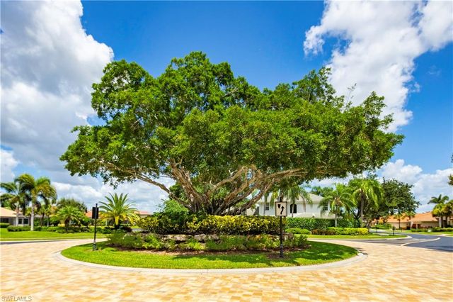 5038 Rustic Oaks CIR, Naples, FL 34105