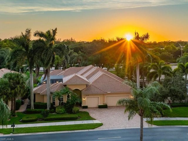 5038 Rustic Oaks CIR, Naples, FL 34105