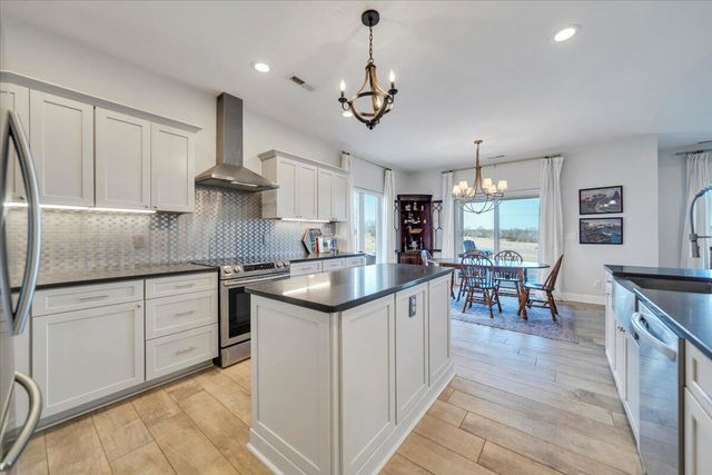 26 Royal Tern ST, Wirtz, VA 24184