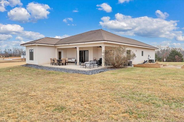 26 Royal Tern ST, Wirtz, VA 24184