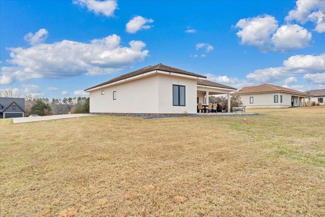 26 Royal Tern ST, Wirtz, VA 24184