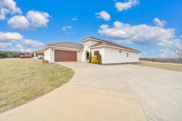 26 Royal Tern ST, Wirtz, VA 24184