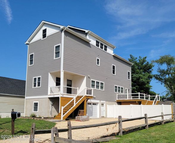 46 Hudson Avenue, Middletown, NJ 07748