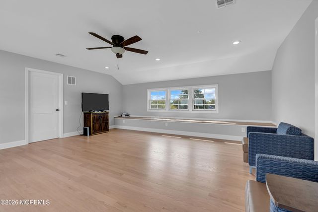 46 Hudson Avenue, Middletown, NJ 07748