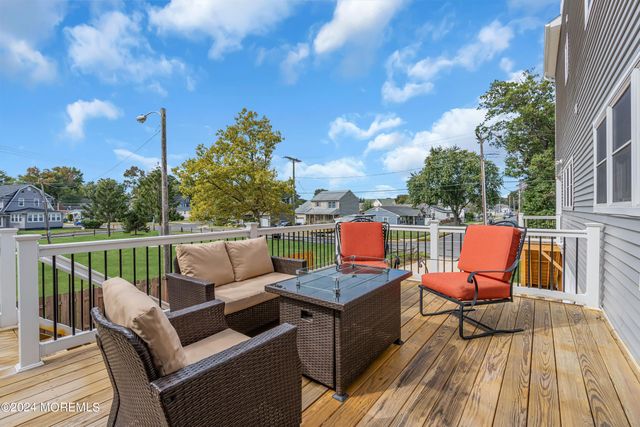 46 Hudson Avenue, Middletown, NJ 07748