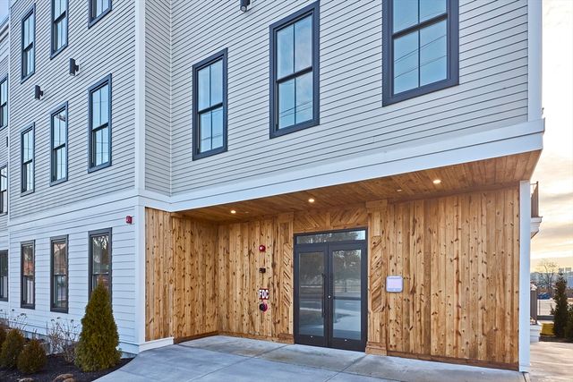 105 Sea Street 103, Quincy, MA 02169