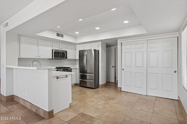 4034 E ANDERSON Drive, Phoenix, AZ 85032