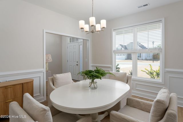 228 S Bandwheel Way, Hampstead, NC 28443