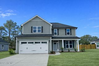 228 S Bandwheel Way, Hampstead, NC 28443