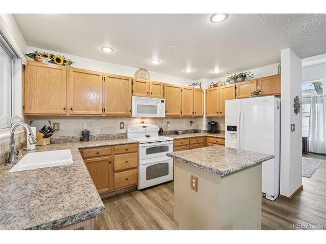 929 E 132nd Dr, Thornton, CO 80241