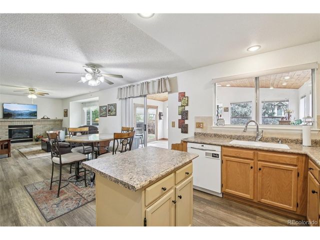 929 E 132nd Dr, Thornton, CO 80241