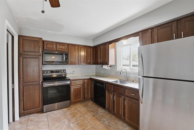 18765 Dale Avenue, Allen Park, MI 48101