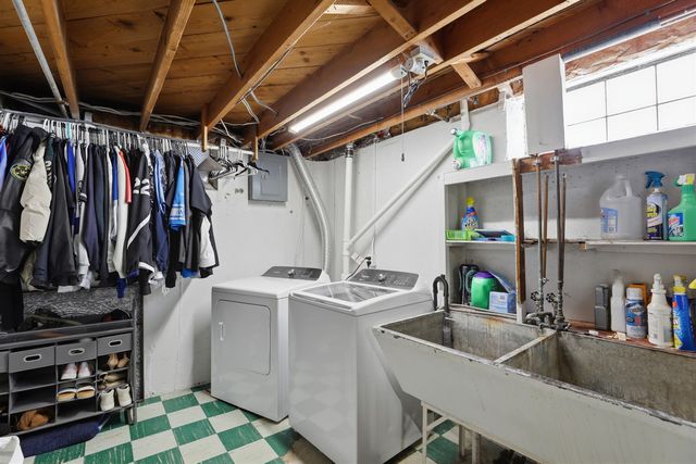 18765 Dale Avenue, Allen Park, MI 48101